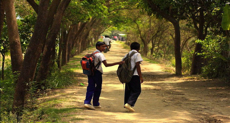 ঝিনাইদহে শিক্ষার্থীদের স্কুল ফাঁকির প্রবণতায় উদ্বিগ্ন অভিভাবকরা