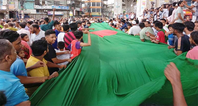 চট্টগ্রামে বিজয় উল্লাস