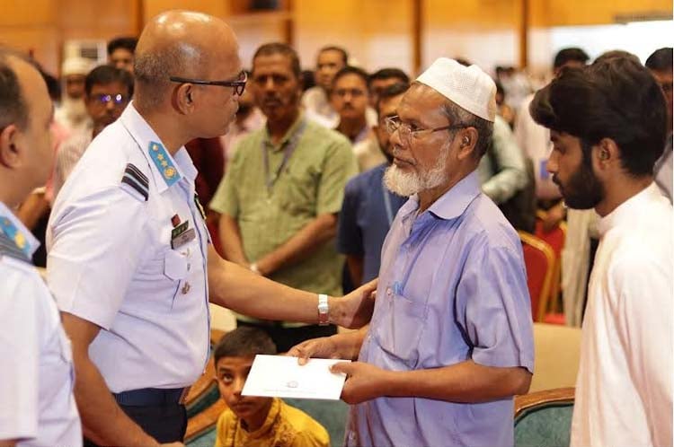 বিএফ শাহীন কলেজের শাহীন হলে মঙ্গলবার(২০ আগস্ট) এই শ্রদ্ধা জ্ঞাপন ও দোয়া মাহফিল