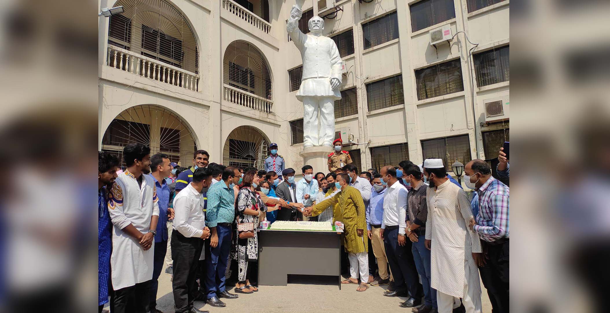 আমরা বঙ্গবন্ধুর আদর্শকে লালন করবো : কুবি উপাচার্য