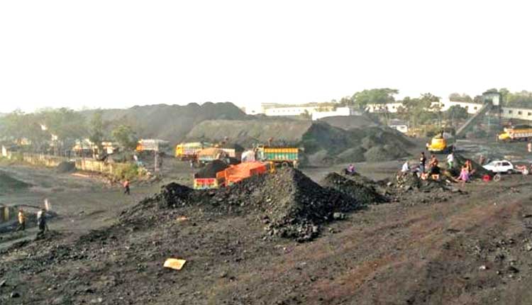 করোনা আক্রান্ত ৫২ শ্রমিক, বড়পুকুরিয়ায় কয়লা উত্তলন বন্ধ