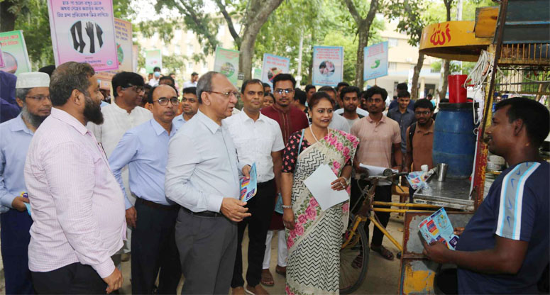 রাবিতে ডেঙ্গু সচেতনতায় র‌্যালি ও লিফলেট বিতরণ