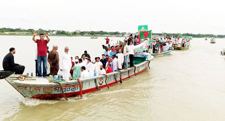 প্রধানমন্ত্রীর জন্মদিন উপলক্ষে বরিশালে ট্রলার র‌্যালী