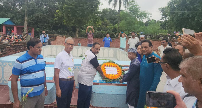 ভারত-বাংলাদেশ সাইকেল র‌্যালিতে অংশগ্রহণকারীদের সংবর্ধনা