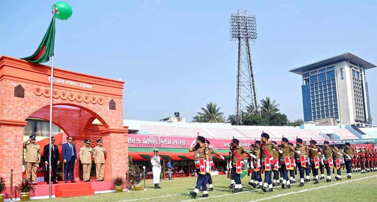 চট্টগ্রামে স্বাধীনতা দিবসে বর্ণাঢ্য কুচকাওয়াজ