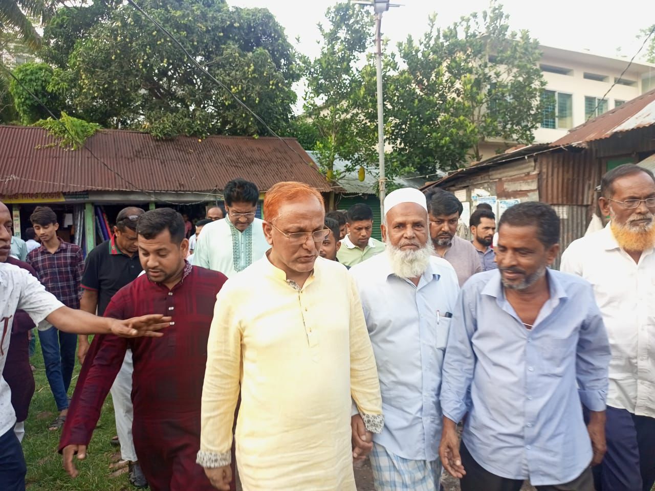 গলনাইয়া উপজেলাবাসীর সমর্থন চান আগামী ৫ জুন আসন্ন ছাগলনাইয়া উপজেলা পরিষদ নির্বাচনে বাংলাদেশ আওয়ামী লীগ সমর্থিত একক চেয়ারম্যান পদপ্রার্থী পোর্টল্যান্ড গ্রুপের ব্যবস্থাপনা পরিচালক ও জেলা আওয়ামী লীগের কার্যনির্বাহী সদস্য আলহাজ্ব মিজানুর রহমান মজুমদার।