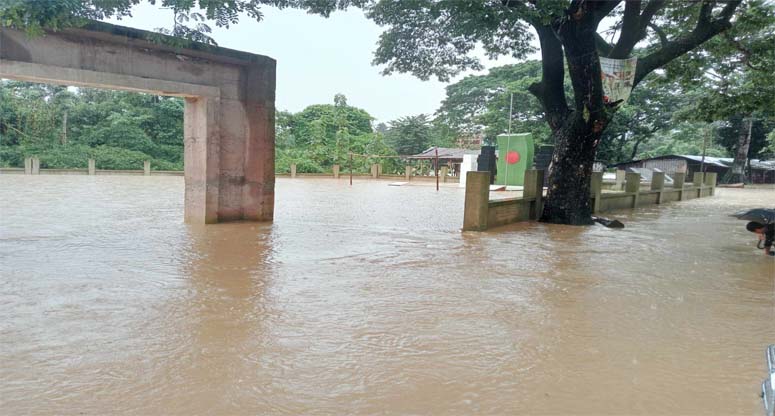 খাগড়াছড়িতে বন্যা: ডুবেছে আশ্রয়কেন্দ্র