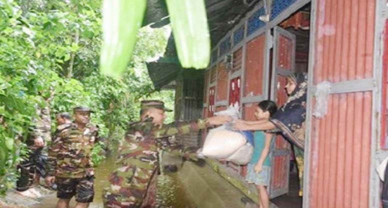 বন্যা মোকাবিলায় সশস্ত্র বাহিনীর ৩৩টি ক্যাম্প মোতায়েন