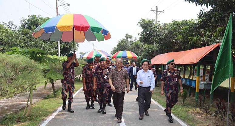 হয়রানিমূলক মামলা করলে ব্যবস্থা নেওয়া হবে: স্বরাষ্ট্র উপদেষ্টা