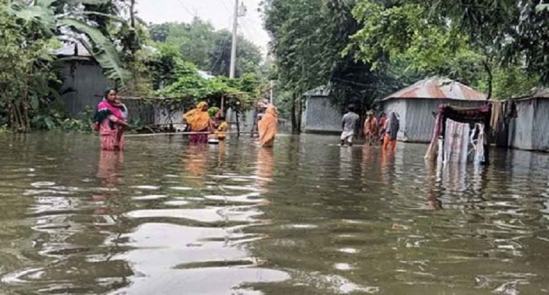 আবার ডুবছে নোয়াখালী, পানিবন্দী ১২ লাখ মানুষ