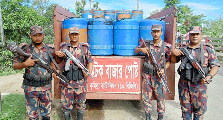 ভারতে পাচারকালে কোটি টাকার চিংড়ি রেনু জব্দ